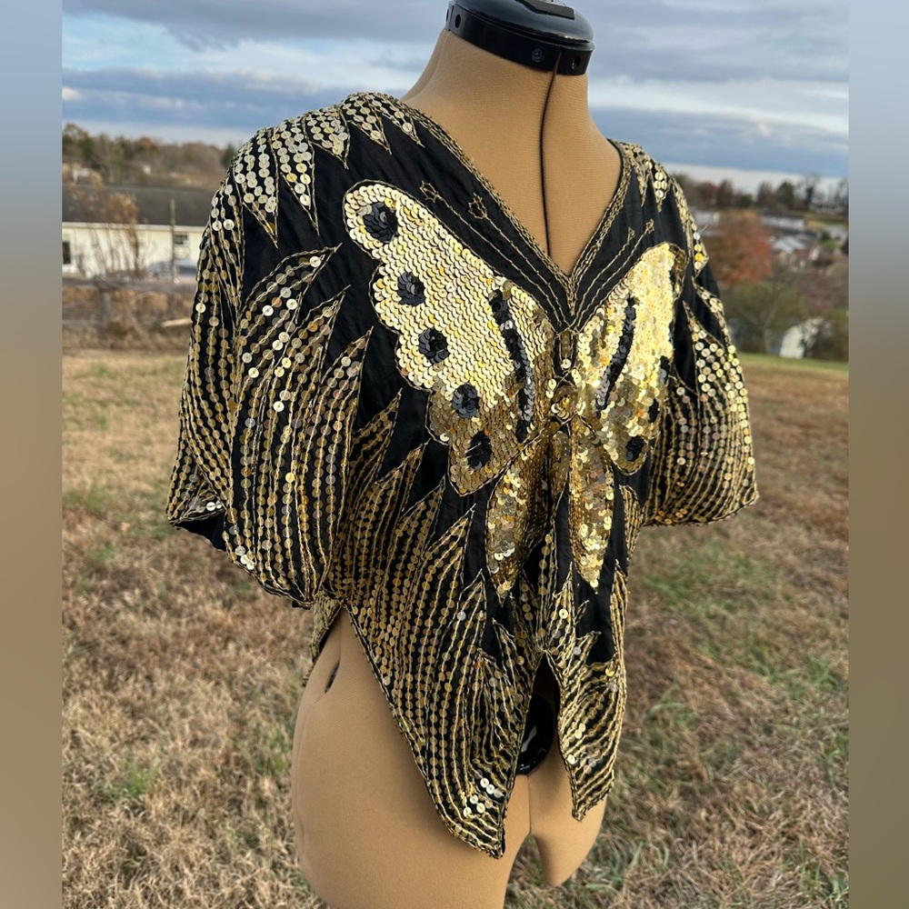 Stunning vintage sequined butterfly shirt/top. Unique. Party outfit. 100% silk - Picture 3 of 5